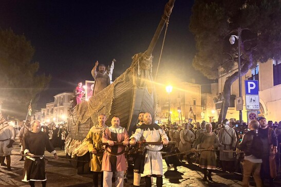 A Bari corteo storico di San Nicola nel segno della musica