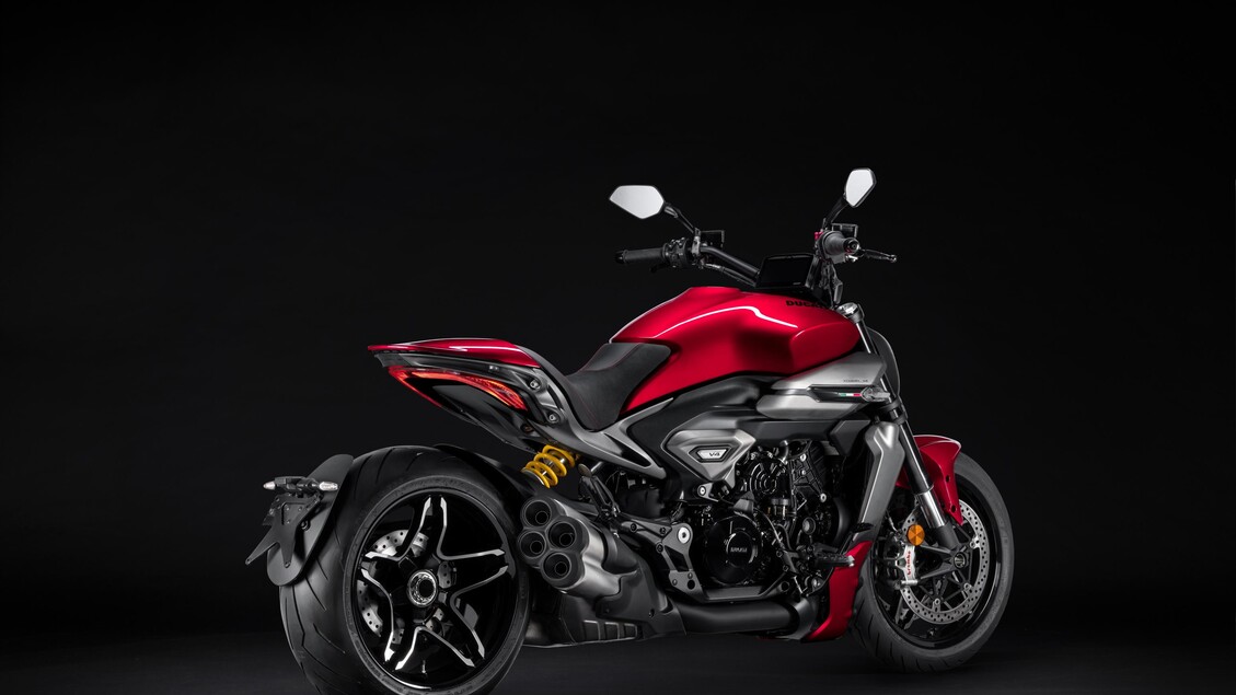 Ducati XDiavel V4