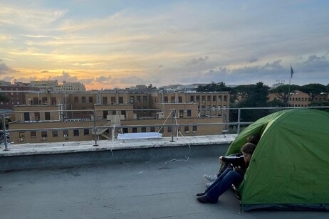 Foto dal tetto di Lettere alla Sapienza, immagine fornita dagli studenti