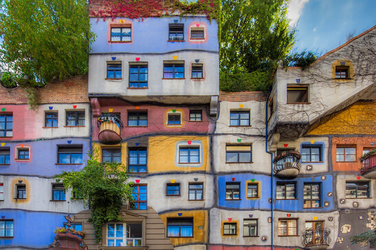 Hundertwasserhaus a Vienna foto iStock.