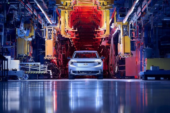 Ford: scossa al mercato con l'elettrificazione progressiva