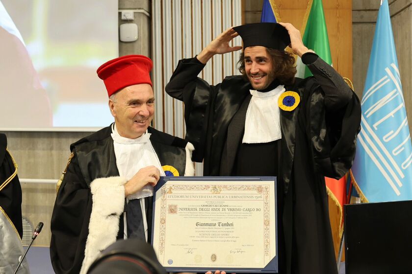 Laurea magistrale honoris causa in Scienze dello Sport a Gianmarco Tamberi