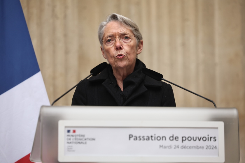 Handover ceremonies after government reshuffle in France 