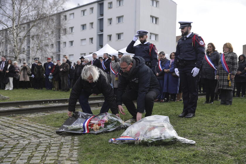 International Holocaust Remembrance Day in Paris