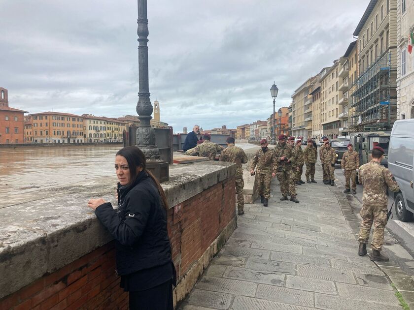 Picco Arno atteso a Firenze nel pomeriggio, nella notte a Pisa