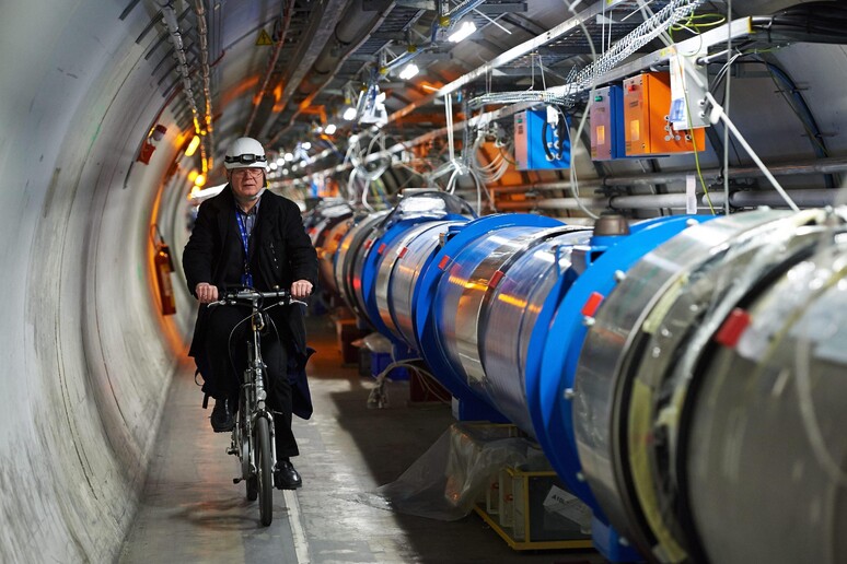 Il tunnel dell 'acceleratore Lhc © ANSA/EPA