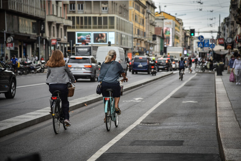 - RIPRODUZIONE RISERVATA