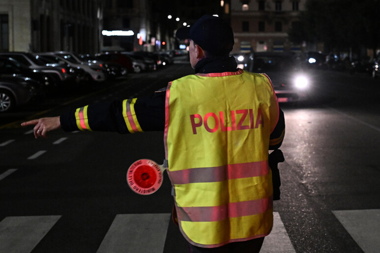 - RIPRODUZIONE RISERVATA