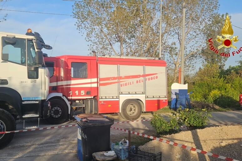 Folgorato in un cantiere edile, muore operaio nel Casertano - RIPRODUZIONE RISERVATA