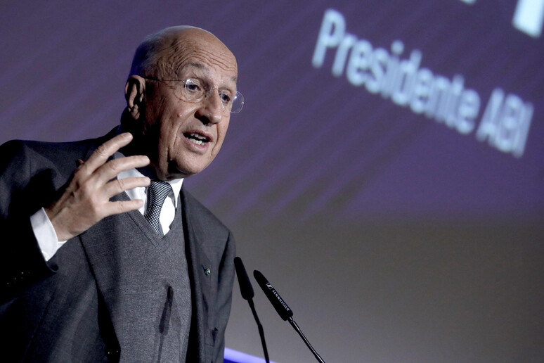 - RIPRODUZIONE RISERVATA