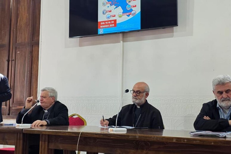 - RIPRODUZIONE RISERVATA