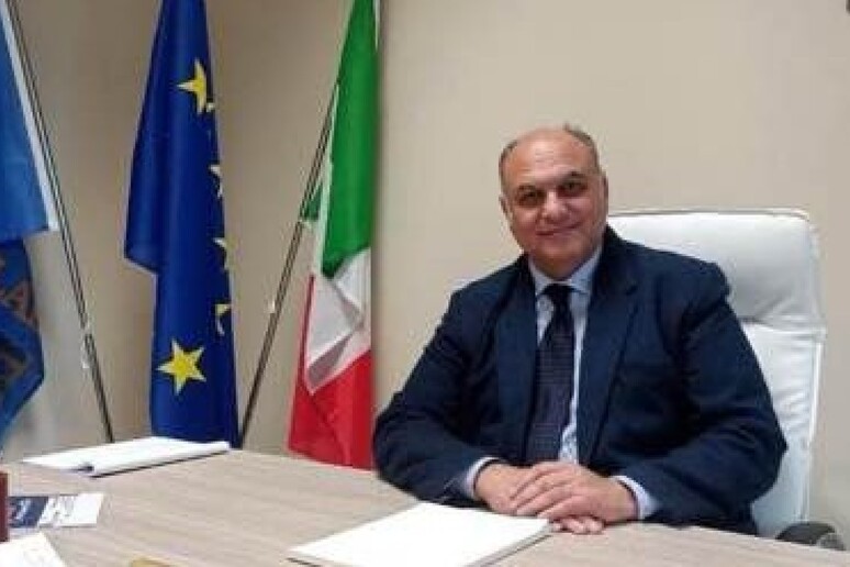 - RIPRODUZIONE RISERVATA