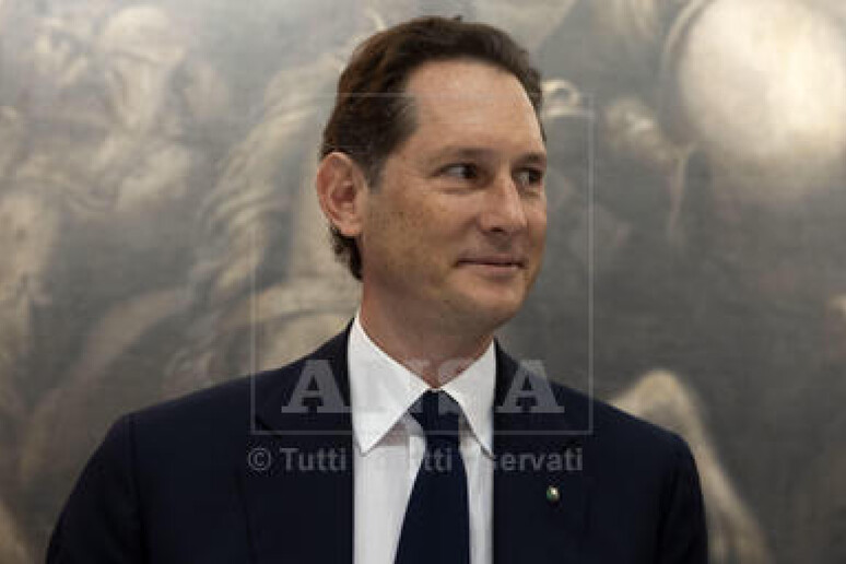 - RIPRODUZIONE RISERVATA