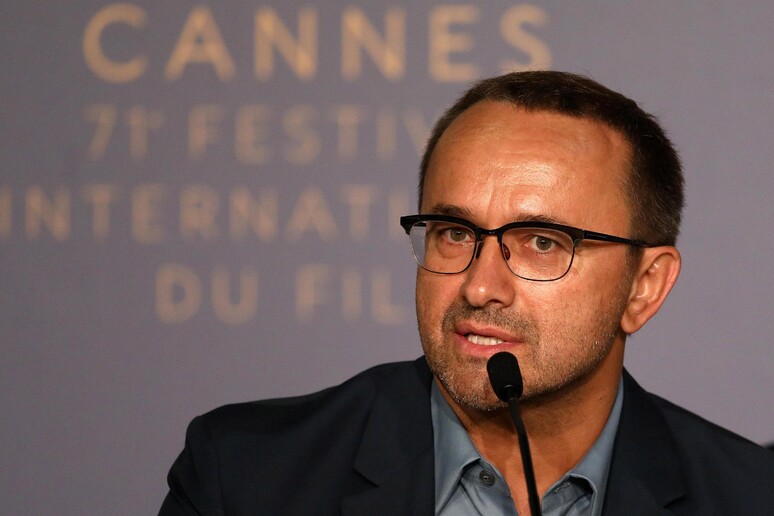 - RIPRODUZIONE RISERVATA