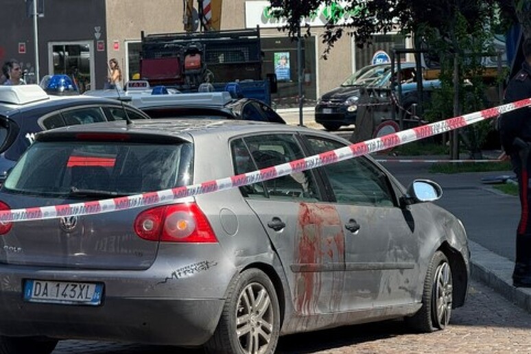 - RIPRODUZIONE RISERVATA