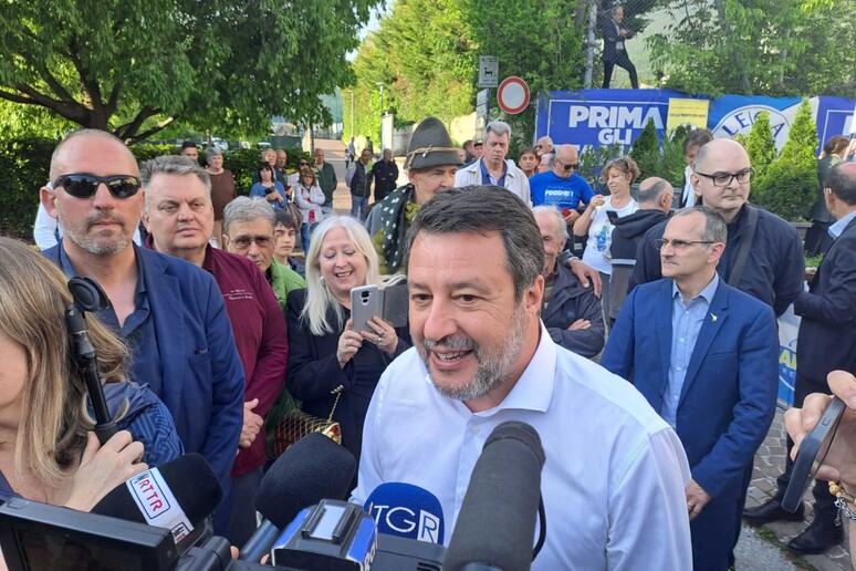- RIPRODUZIONE RISERVATA