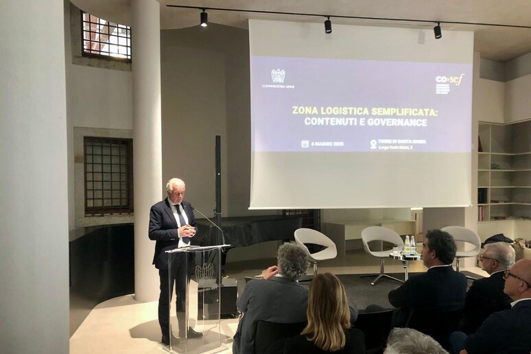 - RIPRODUZIONE RISERVATA