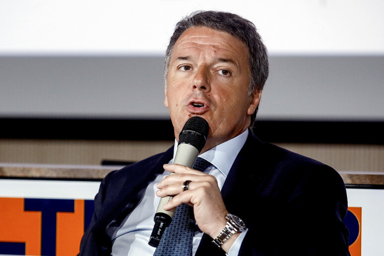 - RIPRODUZIONE RISERVATA